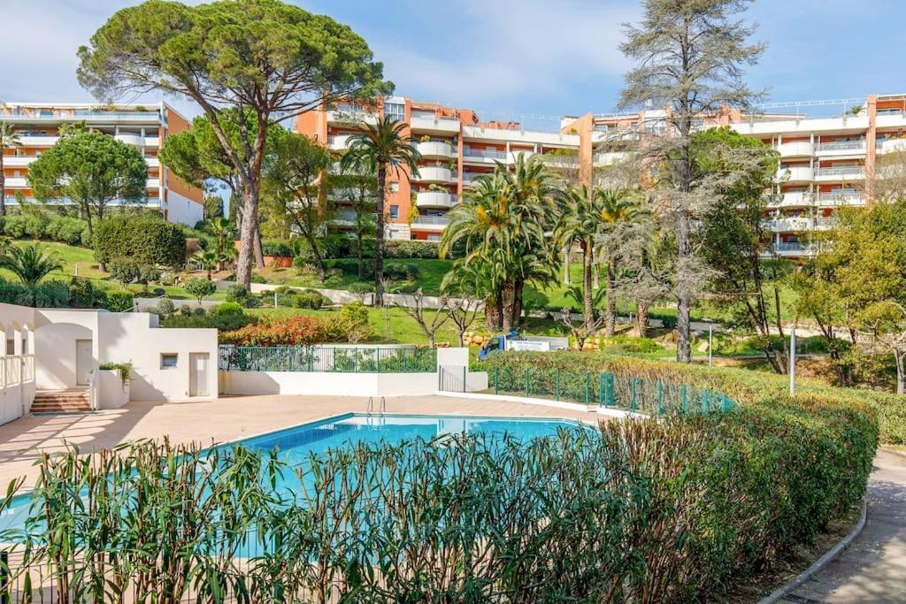 Domaine Des Palmiers - Piscine- Parking - Tennis - Clim Cannes Luaran gambar